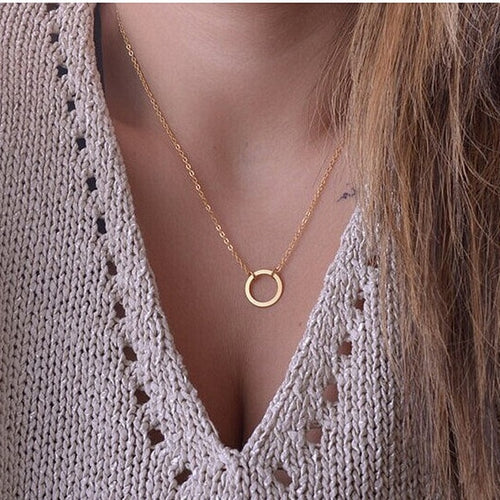 Trendy Minimalist Clavicle Circle Pendant - New Addition