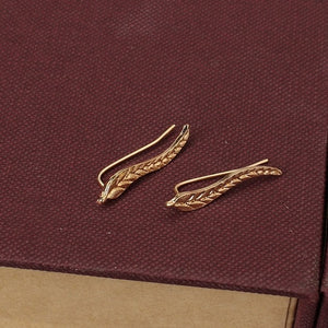 Exquisite Leaf Clip Stud Earrings