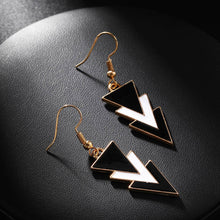 Load image into Gallery viewer, Multi-layer Triangle Dangle Black White Earrings