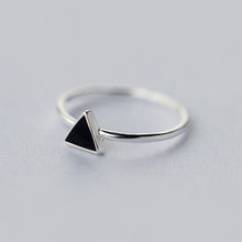 Load image into Gallery viewer, 925 Sterling Silver Geometric Black Enamel Triangle Ring
