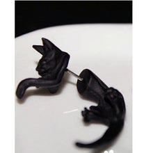Load image into Gallery viewer, Long Tail Leopard Cat Black Earrings